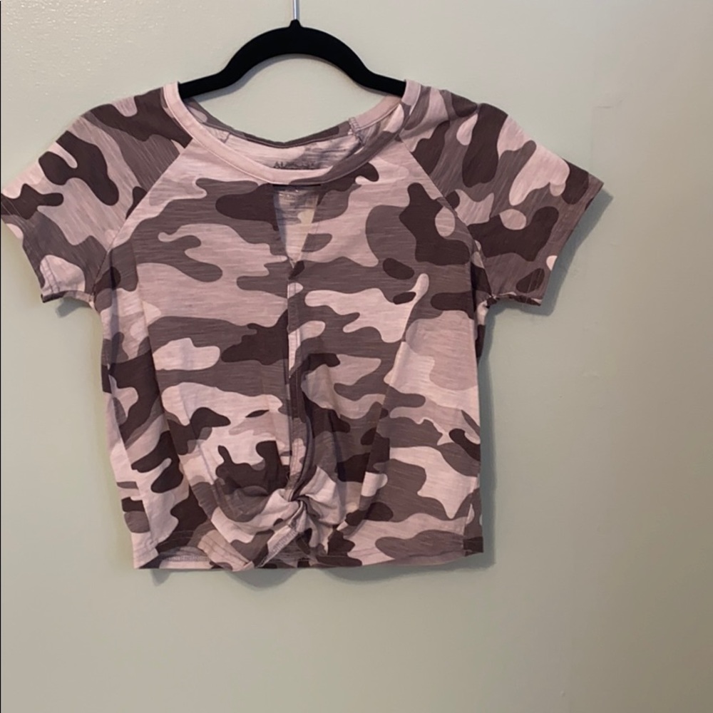 Camo crop top